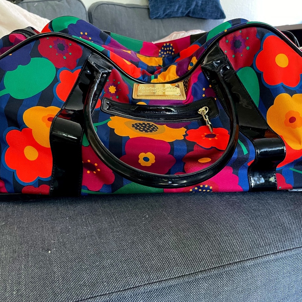 Betseyville Rolling Duffle